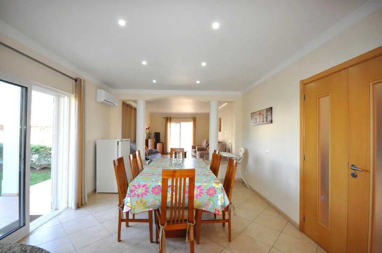 Large 3 Bedroom Private Pool Villa In Vilasol Resort Quarteira